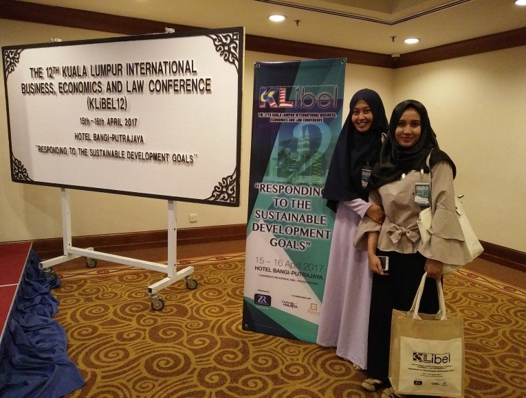 Bumikan Ekonomi Islam, Mahasiswa UII Presentasi di Malaysia
