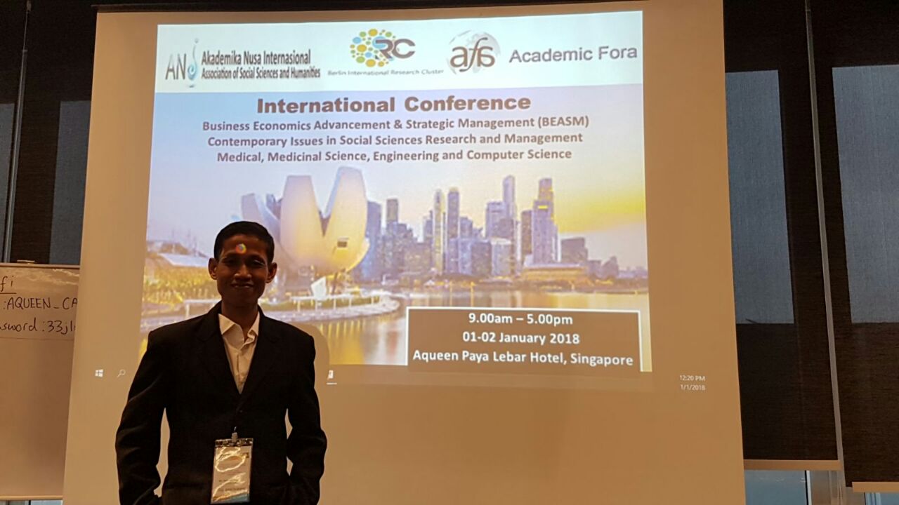 Mahasiswa PPs FIAI Presentasi di International Forum BEASM di Singapura