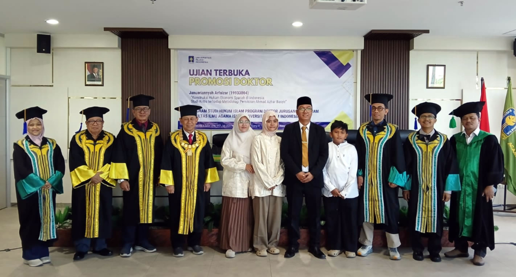Januariansyah Arfaizar Raih Gelar Doktor di UII, Berkat Teliti Konstruksi Hukum Ekonomi Syariah