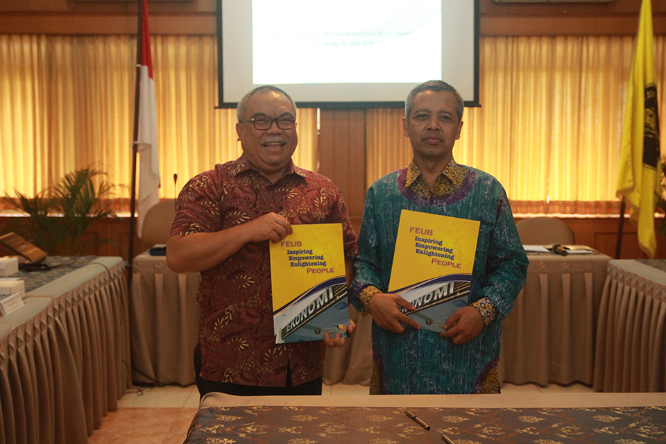 Penandatanganan MOU dengan FEB Universitas Brawijaya Malang