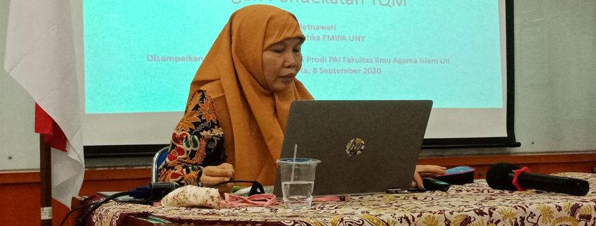 mengintegrasikan-pembelajaran-dan-pengabdian-untuk-menghasilkan-penelitian