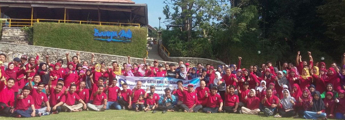 Family Gathering FIAI, Rajut Kebersamaan, Foto bersama Family Gathering FIAI 2017. (Samsul/UAFDJ)