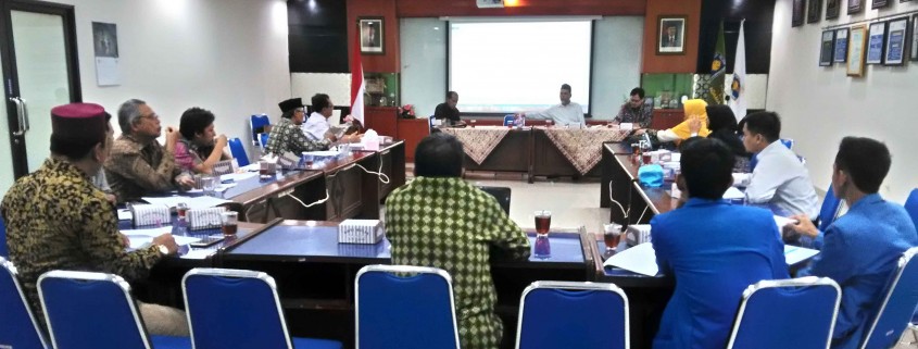 Suasana FGD Kurikulum dan Visi-Misi PASA. (Samsul)