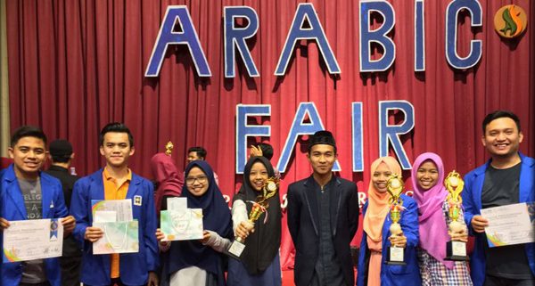 UII Rebut 3 Juara Arabic Fair UNS 2017