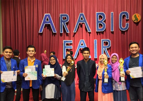 UII Rebut 3 Juara Arabic Fair UNS 2017