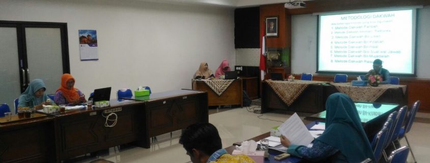 Pelatihan Public Speaking dan Da’wah Islamiyah Tendik FIAI.