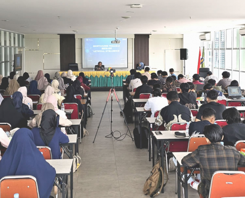 Short course Penulisan Berbasis Artificial Intelligence (AI) untuk mahasiswa FIAI UII (foto: FIAI)