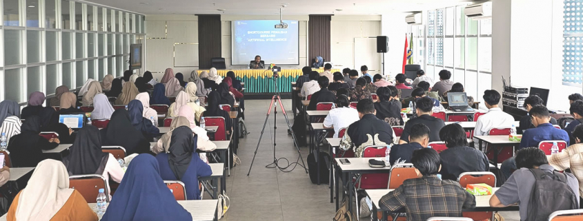 Short course Penulisan Berbasis Artificial Intelligence (AI) untuk mahasiswa FIAI UII (foto: FIAI)