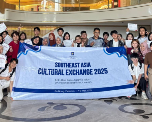 Cultural Exchange Program FIAI UII – Duy Tan University, di Da Nang, Vietnam (foto: Rifqi/Maulida)