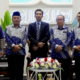 Dua dari kanan: Prof Dr. Drs. Yusdani, M.Ag. Tengah: Dr. Syaifulloh Yusuf, S.Pd.I., M.Pd.I (foto: Wigih EKIS)