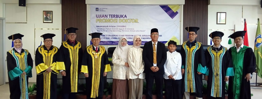 Januariansyah Arfaizar Raih Gelar Doktor di UII, Berkat Teliti Konstruksi Hukum Ekonomi Syariah